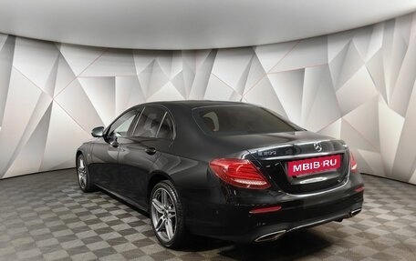 Mercedes-Benz E-Класс, 2019 год, 2 897 000 рублей, 4 фотография