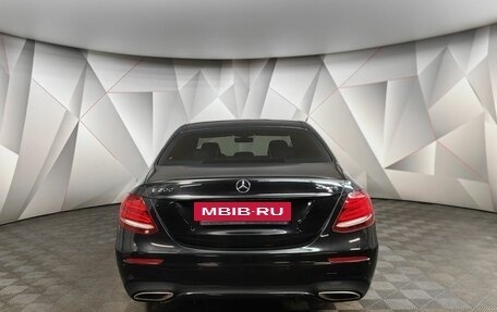 Mercedes-Benz E-Класс, 2019 год, 2 897 000 рублей, 8 фотография