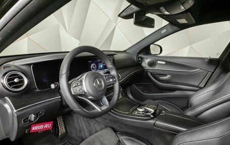 Mercedes-Benz E-Класс, 2019 год, 2 897 000 рублей, 19 фотография