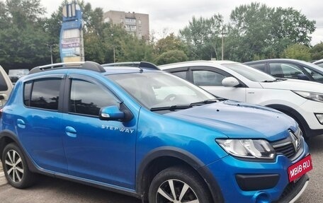 Renault Sandero II рестайлинг, 2015 год, 850 000 рублей, 3 фотография