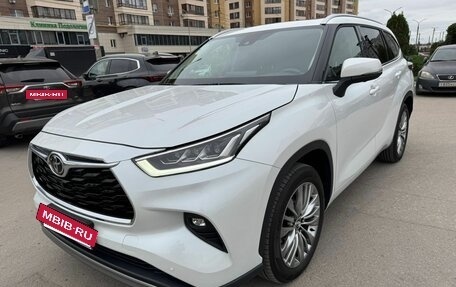 Toyota Highlander, 2025 год, 5 300 000 рублей, 4 фотография