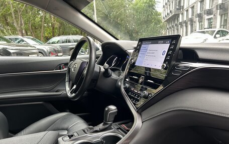 Toyota Camry, 2021 год, 3 570 000 рублей, 6 фотография