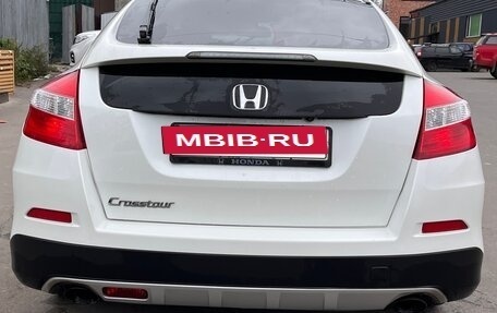 Honda Crosstour I рестайлинг, 2013 год, 2 120 000 рублей, 4 фотография