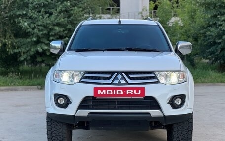 Mitsubishi Pajero Sport II рестайлинг, 2014 год, 2 100 000 рублей, 2 фотография