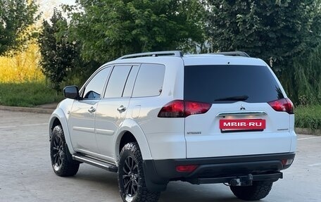 Mitsubishi Pajero Sport II рестайлинг, 2014 год, 2 100 000 рублей, 9 фотография