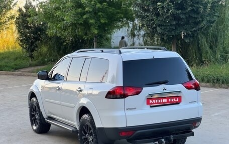 Mitsubishi Pajero Sport II рестайлинг, 2014 год, 2 100 000 рублей, 4 фотография