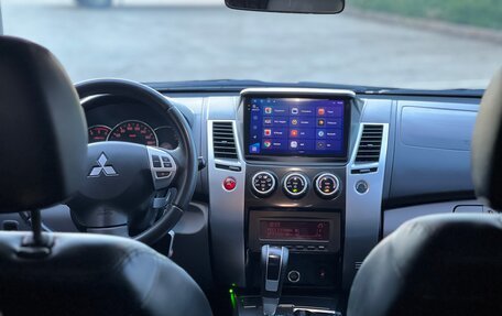 Mitsubishi Pajero Sport II рестайлинг, 2014 год, 2 100 000 рублей, 16 фотография