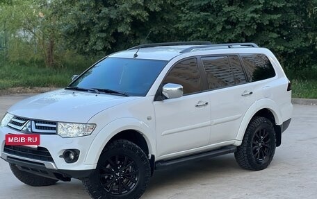 Mitsubishi Pajero Sport II рестайлинг, 2014 год, 2 100 000 рублей, 5 фотография