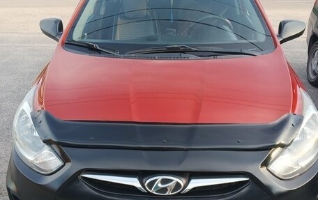 Hyundai Solaris II рестайлинг, 2012 год, 625 000 рублей, 1 фотография