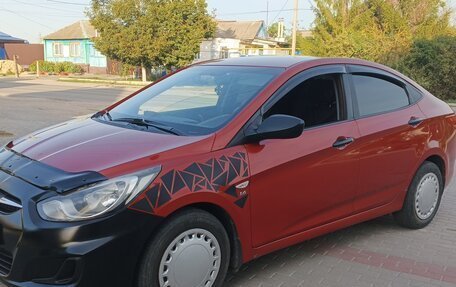 Hyundai Solaris II рестайлинг, 2012 год, 625 000 рублей, 5 фотография