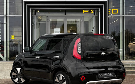 KIA Soul II рестайлинг, 2018 год, 1 590 000 рублей, 5 фотография