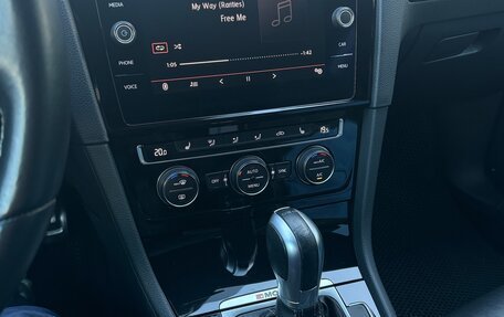 Volkswagen Golf R VII, 2019 год, 3 499 999 рублей, 14 фотография