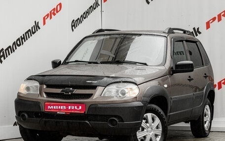 Chevrolet Niva I рестайлинг, 2018 год, 620 000 рублей, 4 фотография