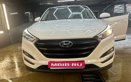 Hyundai Tucson III, 2018 год, 1 950 000 рублей, 2 фотография