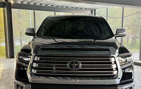 Toyota Tundra II, 2020 год, 8 800 000 рублей, 2 фотография