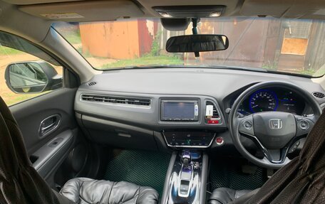 Honda Vezel, 2014 год, 1 650 000 рублей, 6 фотография