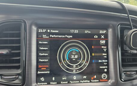 Dodge Challenger III рестайлинг 2, 2018 год, 5 900 000 рублей, 9 фотография