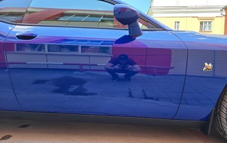 Dodge Challenger III рестайлинг 2, 2018 год, 5 900 000 рублей, 25 фотография