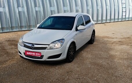 Opel Astra H, 2012 год, 700 000 рублей, 1 фотография