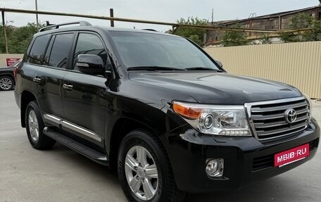 Toyota Land Cruiser 200, 2014 год, 5 150 000 рублей, 2 фотография