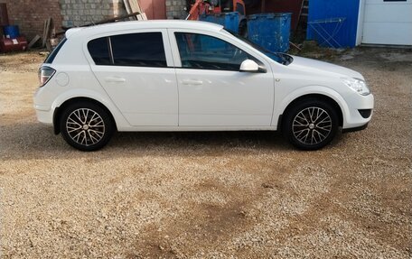 Opel Astra H, 2012 год, 700 000 рублей, 3 фотография