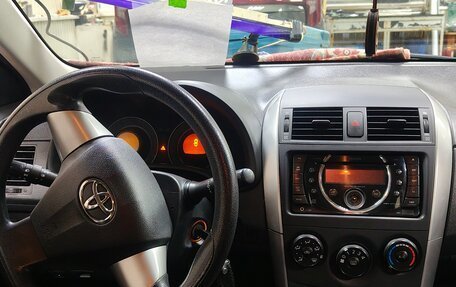 Toyota Corolla, 2011 год, 1 045 000 рублей, 17 фотография