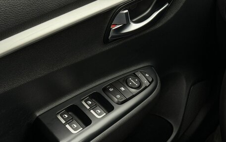 KIA Rio IV, 2021 год, 1 647 000 рублей, 13 фотография