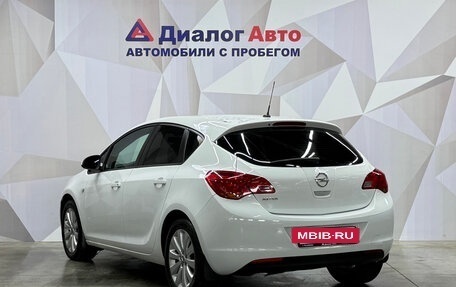 Opel Astra J, 2012 год, 840 000 рублей, 4 фотография