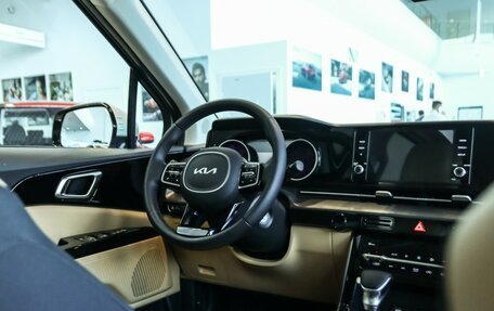 KIA Carnival, 2024 год, 5 720 000 рублей, 7 фотография