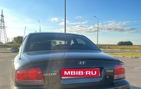 Hyundai Sonata IV рестайлинг, 2003 год, 700 000 рублей, 4 фотография