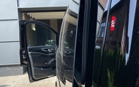 Mercedes-Benz V-Класс, 2019 год, 6 900 000 рублей, 16 фотография