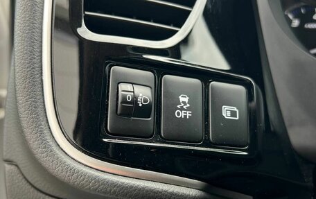 Mitsubishi Outlander III рестайлинг 3, 2019 год, 2 100 000 рублей, 18 фотография