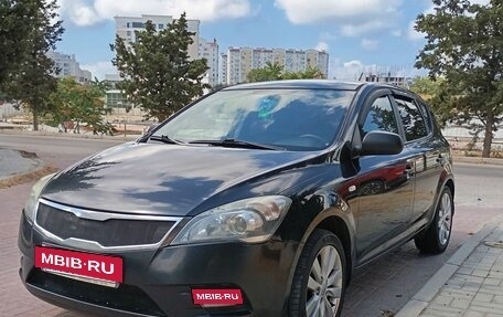 KIA cee'd I рестайлинг, 2010 год, 670 000 рублей, 2 фотография