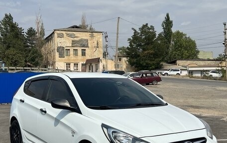 Hyundai Solaris II рестайлинг, 2013 год, 820 000 рублей, 1 фотография
