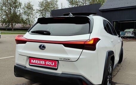 Lexus UX I, 2020 год, 3 200 000 рублей, 1 фотография