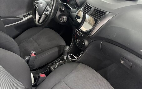Hyundai Solaris II рестайлинг, 2013 год, 820 000 рублей, 8 фотография