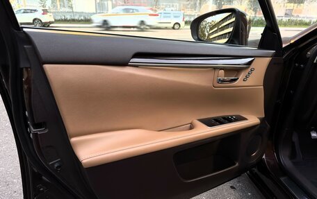 Lexus ES VII, 2015 год, 2 550 000 рублей, 17 фотография