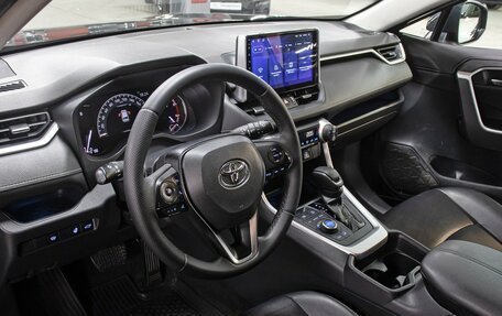 Toyota RAV4, 2020 год, 2 998 000 рублей, 16 фотография