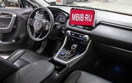 Toyota RAV4, 2020 год, 2 998 000 рублей, 11 фотография