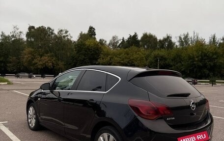 Opel Astra J, 2010 год, 750 000 рублей, 11 фотография