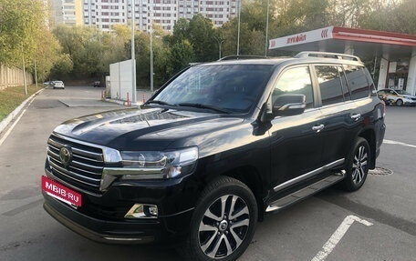 Toyota Land Cruiser 200, 2017 год, 6 780 000 рублей, 18 фотография