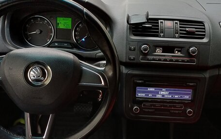 Skoda Fabia II, 2014 год, 940 000 рублей, 10 фотография