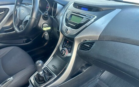 Hyundai Elantra V, 2013 год, 957 000 рублей, 8 фотография