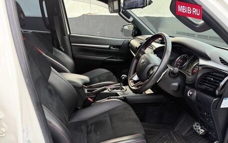 Toyota Hilux VIII, 2022 год, 4 301 000 рублей, 21 фотография