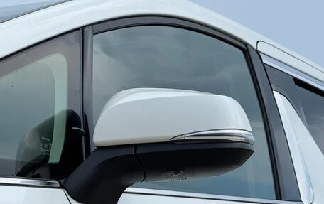 Toyota Alphard III, 2022 год, 3 200 000 рублей, 23 фотография