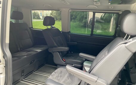 Volkswagen Multivan T5, 2015 год, 3 100 000 рублей, 21 фотография
