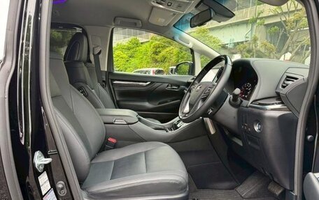 Toyota Alphard III, 2022 год, 3 200 000 рублей, 10 фотография