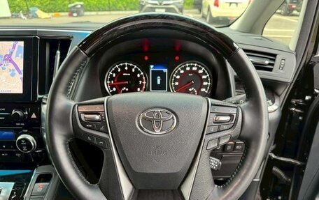 Toyota Alphard III, 2022 год, 3 200 000 рублей, 12 фотография