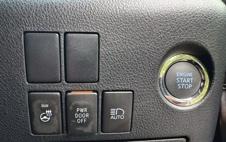 Toyota Alphard III, 2022 год, 3 200 000 рублей, 17 фотография