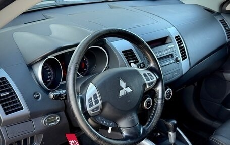 Mitsubishi Outlander III рестайлинг 3, 2007 год, 1 180 000 рублей, 17 фотография